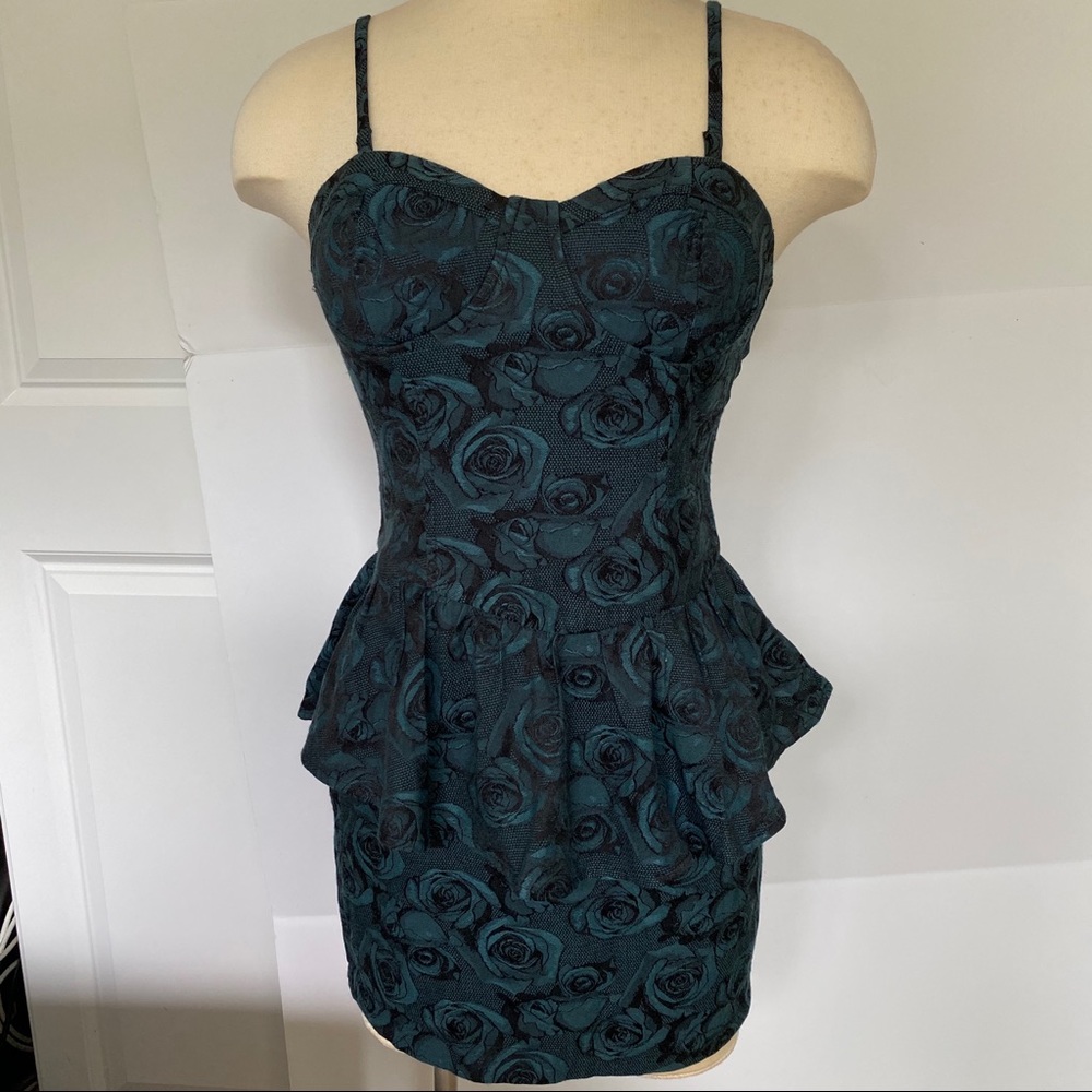 NEW! Forever 21 Peplum Dress S